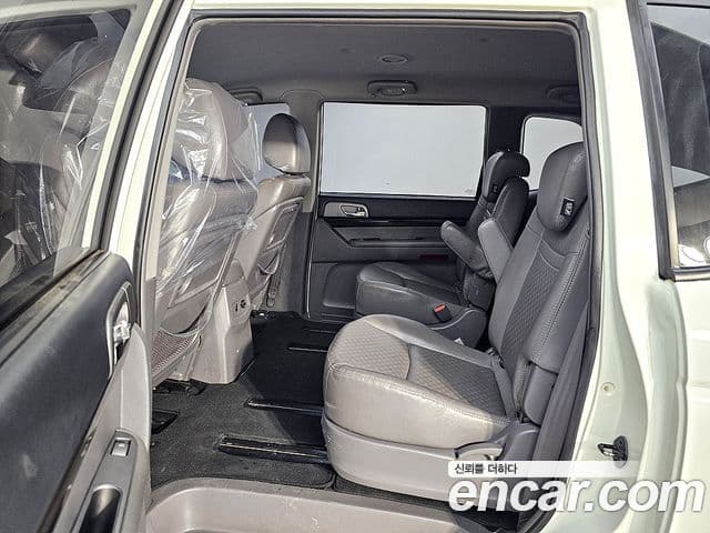 KG모빌리티(SsangYong) Korando 투리스모 4WD outdoor Edition 9인승, 2016 9