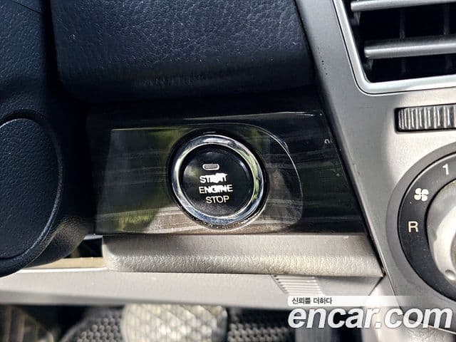 KG모빌리티(SsangYong) Korando 투리스모 4WD outdoor Edition 9인승, 2016 16