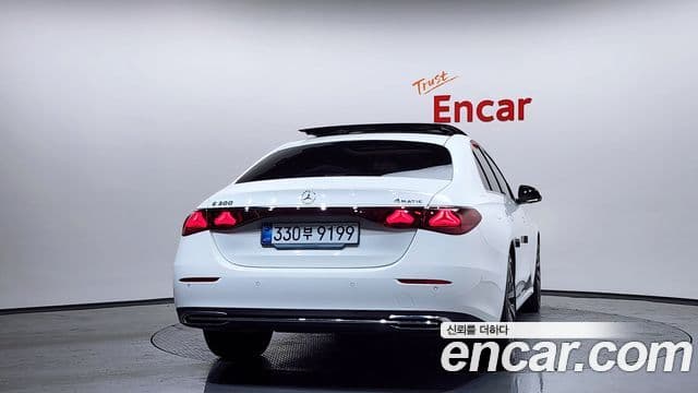 Mercedes-Benz E-класс W214 Exclusive, 2025 4