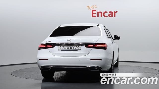 Mercedes-Benz E-класс W213 Avantgarde, 2022 4