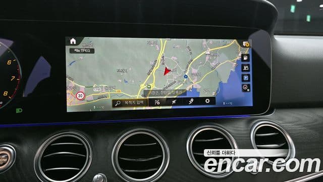 Mercedes-Benz E-класс W213 Avantgarde, 2022 16