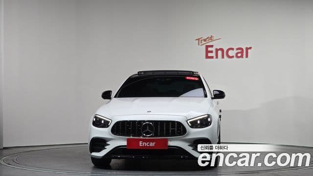 Mercedes-Benz E-класс W213 AMG Line, 2023 3