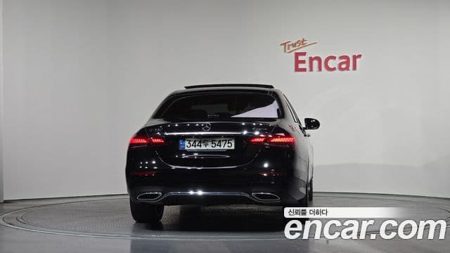 Mercedes-Benz E-класс W213 AMG Line, 2021 4