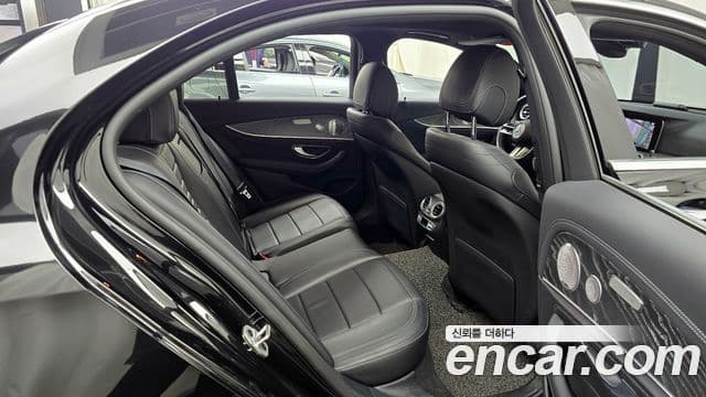 Mercedes-Benz E-класс W213 AMG Line, 2021 12