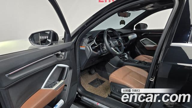 Audi Q3 (F3) Premium, 2022 10