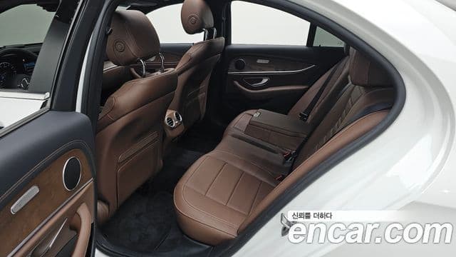 Mercedes-Benz E-класс W213 Exclusive, 2022 12