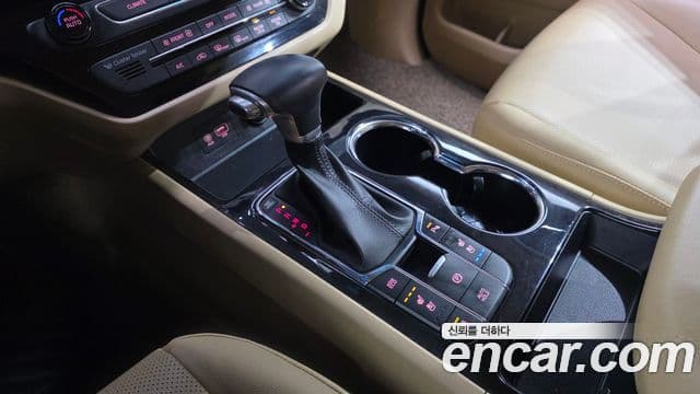 Kia The / новый New Carnival Prestige, 2019 9