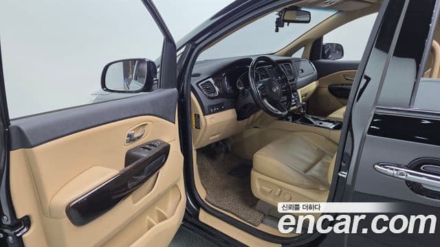 Kia The / новый New Carnival Prestige, 2019 10