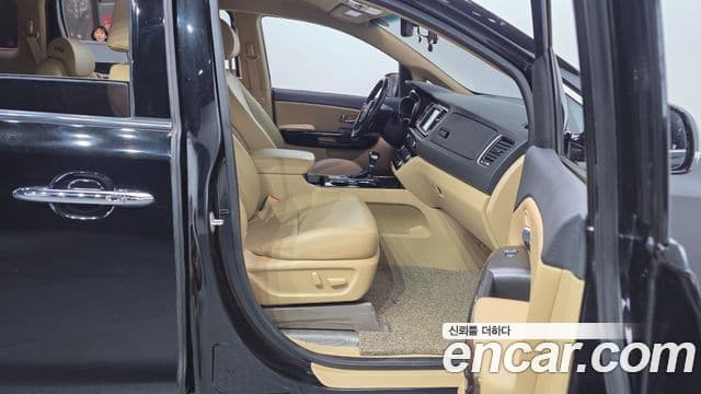 Kia The / новый New Carnival Prestige, 2019 11