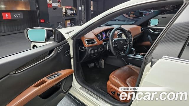 Maserati 기블리 3세대, 2014 11