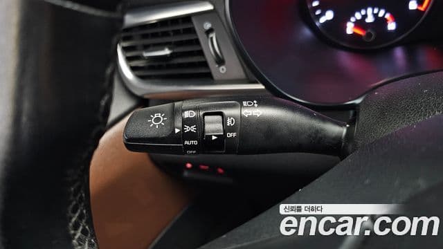 Kia K5 2세대 Noblesse, 2016 18