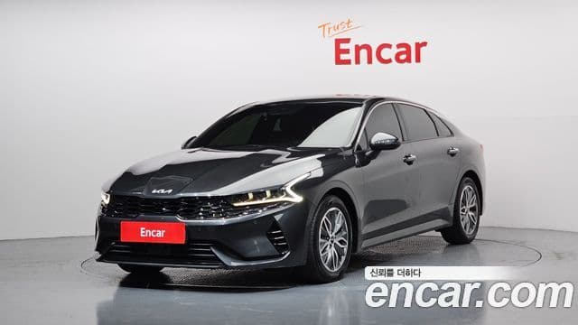 Kia K5 гибрид 3세대 Signature, 2022 1