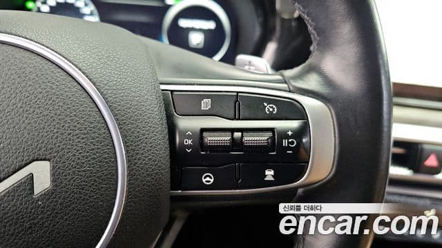 Kia K5 гибрид 3세대 Signature, 2022 20