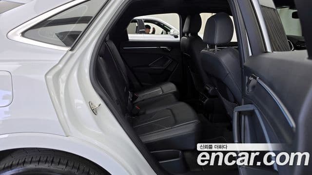 Audi Q3 (F3) 35 TDI Premium Sportback, 2023 12