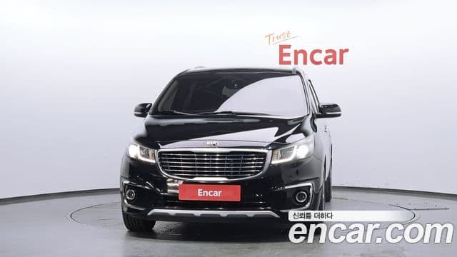 Kia All New Carnival Prestige, 2015 3