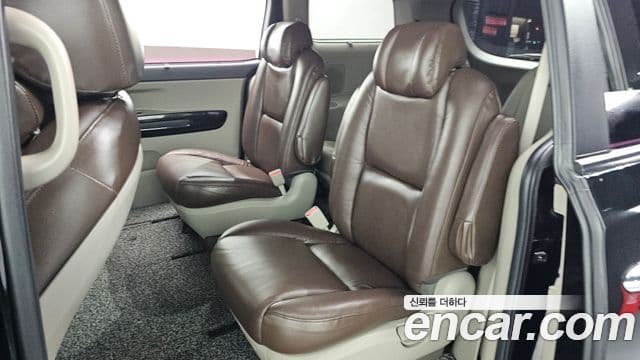 Kia All New Carnival Prestige, 2015 12