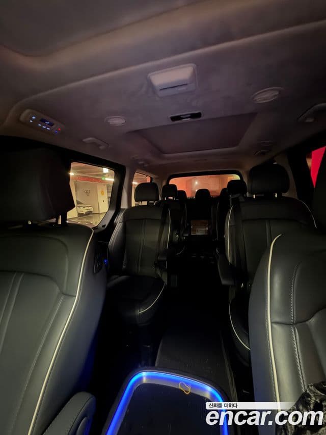 Hyundai Staria Inspiration, 2022 1