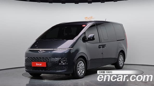 Hyundai Staria Modern, 2023 1