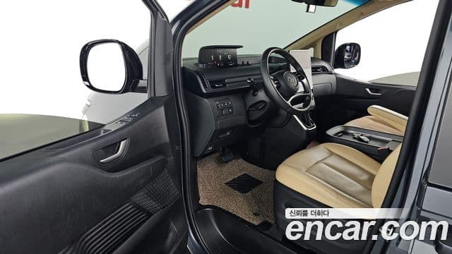 Hyundai Staria Modern, 2023 11