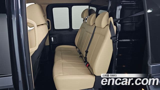 Hyundai Staria Modern, 2023 12