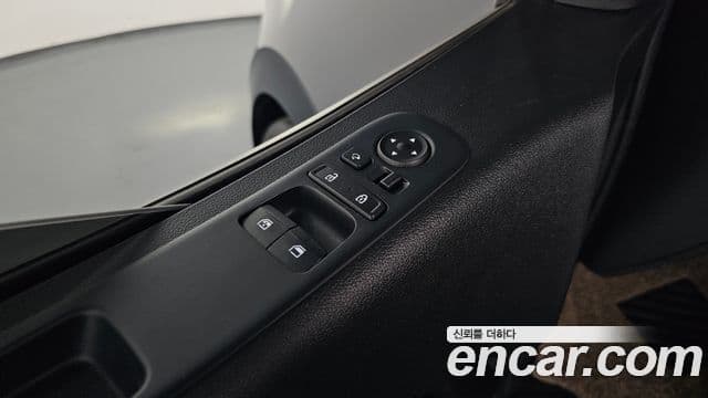 Hyundai Staria Modern, 2023 17