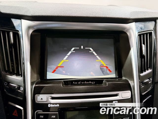 Hyundai YF Sonata Luxury, 2010 15