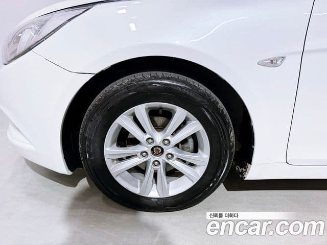 Hyundai YF Sonata Luxury, 2010 20
