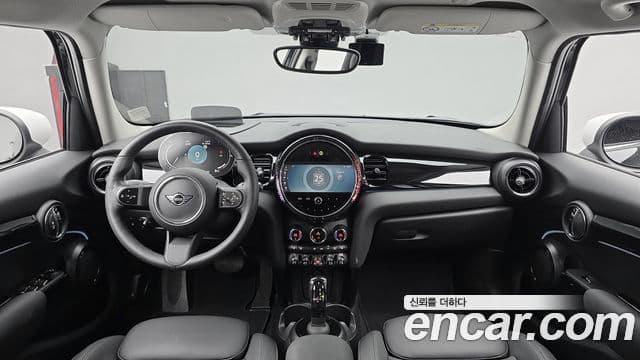 Mini Cooper 3세대, 2024 7
