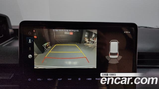 Hyundai Staria Modern, 2023 17