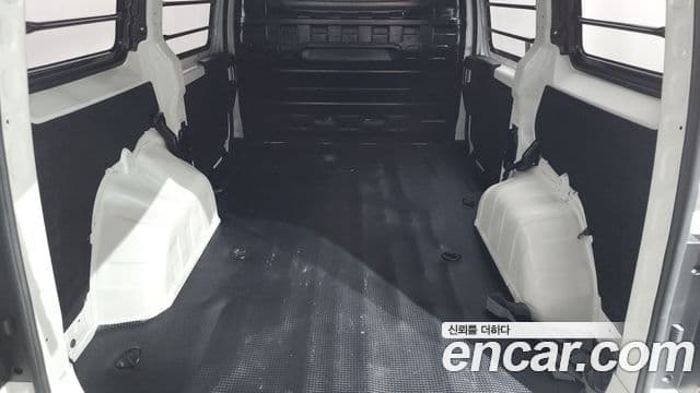 Hyundai Staria Modern, 2023 20