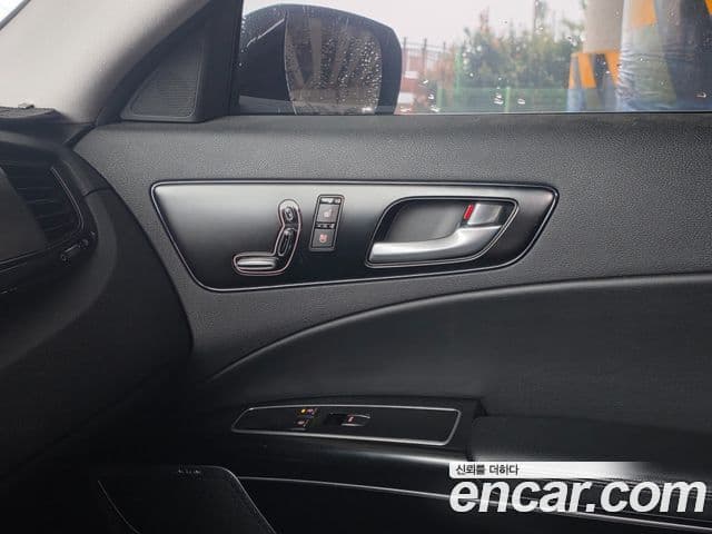 Kia K9 Special, 2013 14