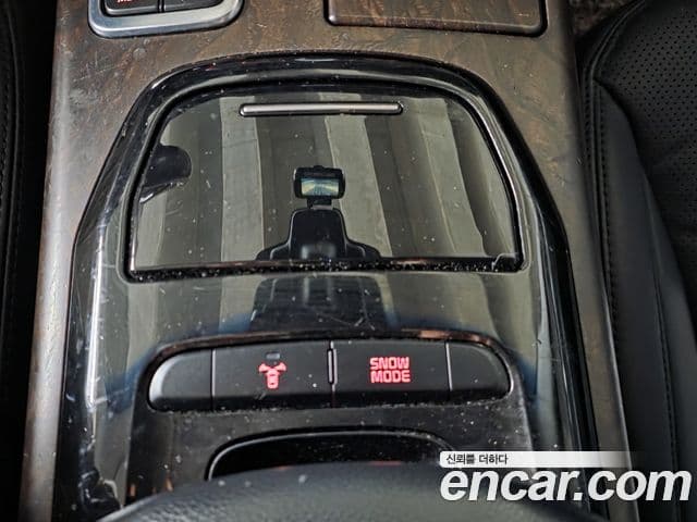 Kia K9 Special, 2013 18