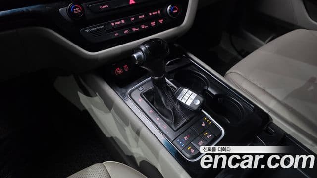 Kia All New Carnival Prestige, 2015 9