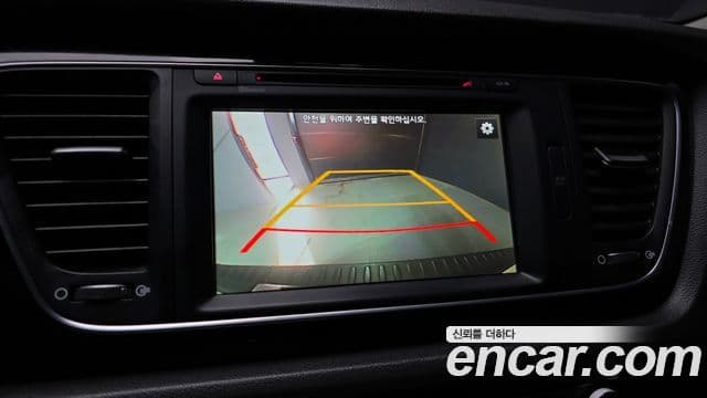 Kia All New Carnival Prestige, 2015 15