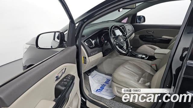 Kia All New Carnival Noblesse, 2018 10