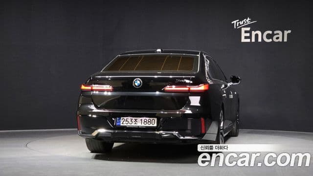 BMW 7시리즈 (G70) 740i sDrive M Sport, 2023 4