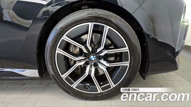 BMW 7시리즈 (G70) 740i sDrive M Sport, 2023 все фото