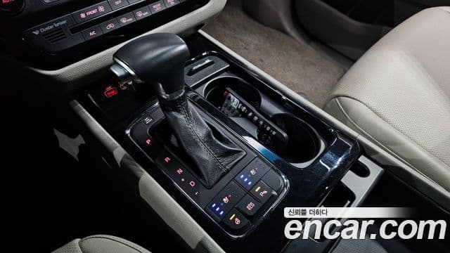 Kia All New Carnival Prestige, 2017 9