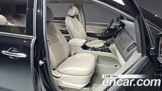 Kia All New Carnival Prestige, 2017 10