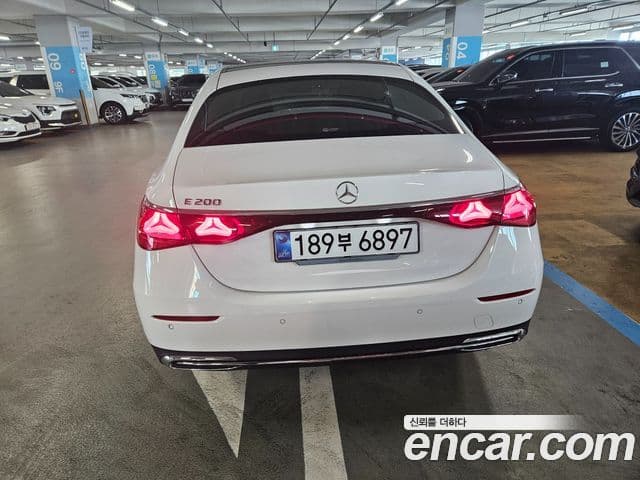 Mercedes-Benz E-класс W214 Avantgarde, 2025 4