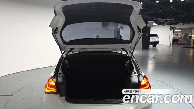 BMW 1시리즈 (F20) 118d M Sport Shadow 5도어, 2018 20