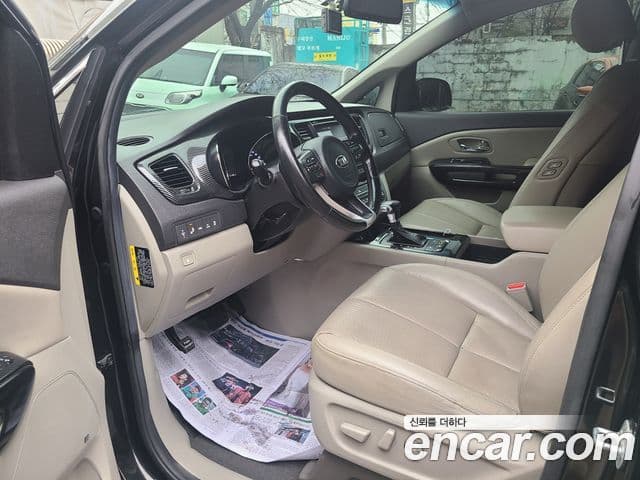 Kia All New Carnival Noblesse, 2017 13