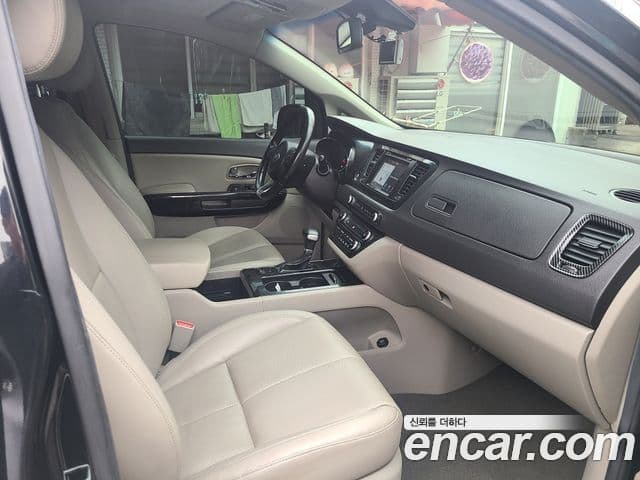 Kia All New Carnival Noblesse, 2017 15