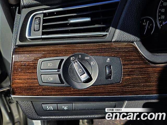 BMW 7시리즈 (F01) 750Li, 2009 10
