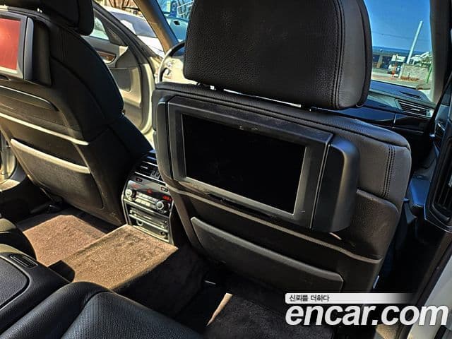 BMW 7시리즈 (F01) 750Li, 2009 11