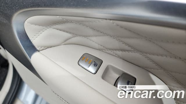 Genesis G70 Elite, 2019 19