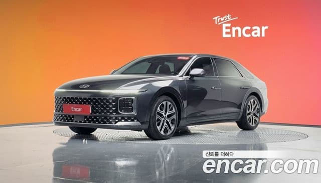 Hyundai Grandeur (GN7) Premium, 2023 1