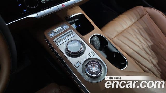 Genesis GV70, 2024 9