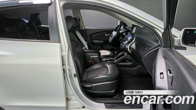 Hyundai Tucson ix Luxury, 2010 10