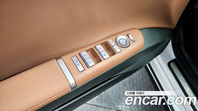 Hyundai Grandeur (GN7) Premium, 2023 18